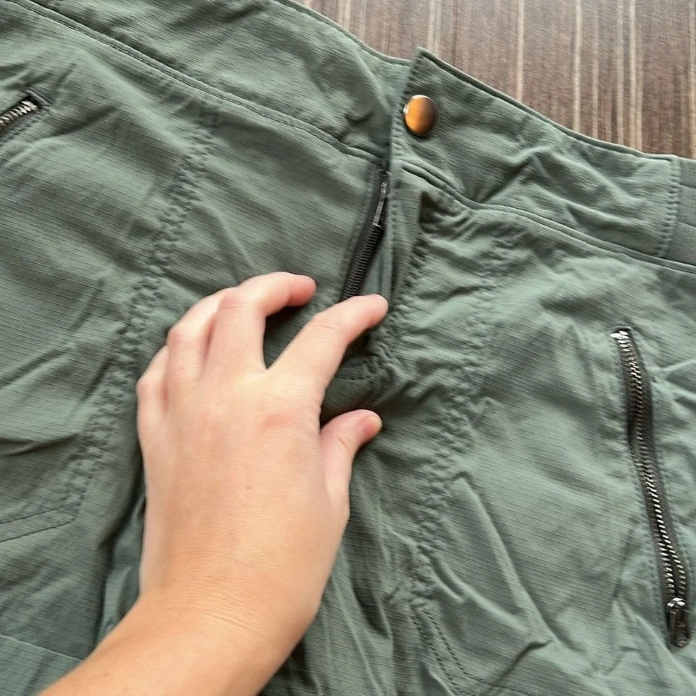 Athleta Green Cargo Shorts